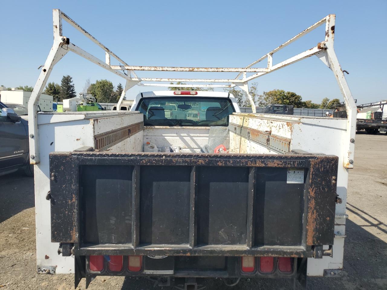 2004 GMC New Sierra C2500 VIN: 1GTGC24U74Z103223 Lot: 73696604