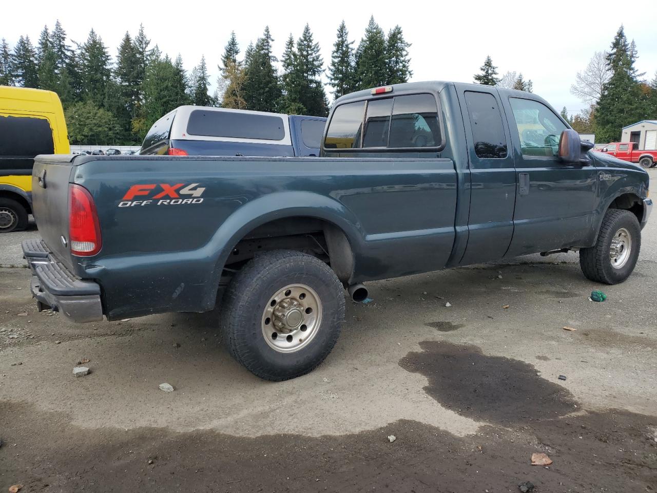 2004 Ford F250 - Image 3