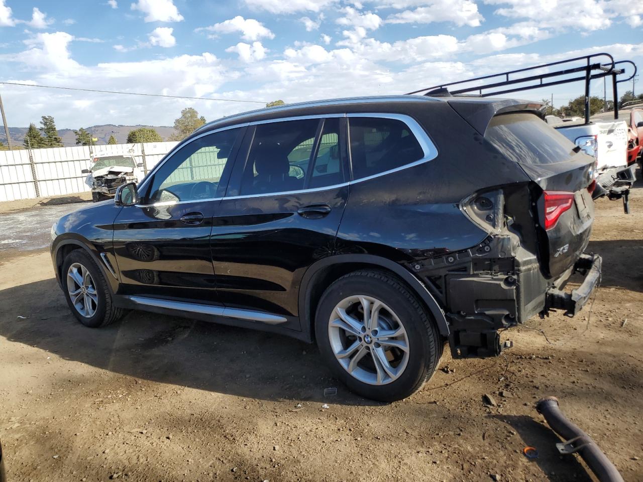 VIN 5UXTR7C54KLR39557 2019 BMW X3 no.2