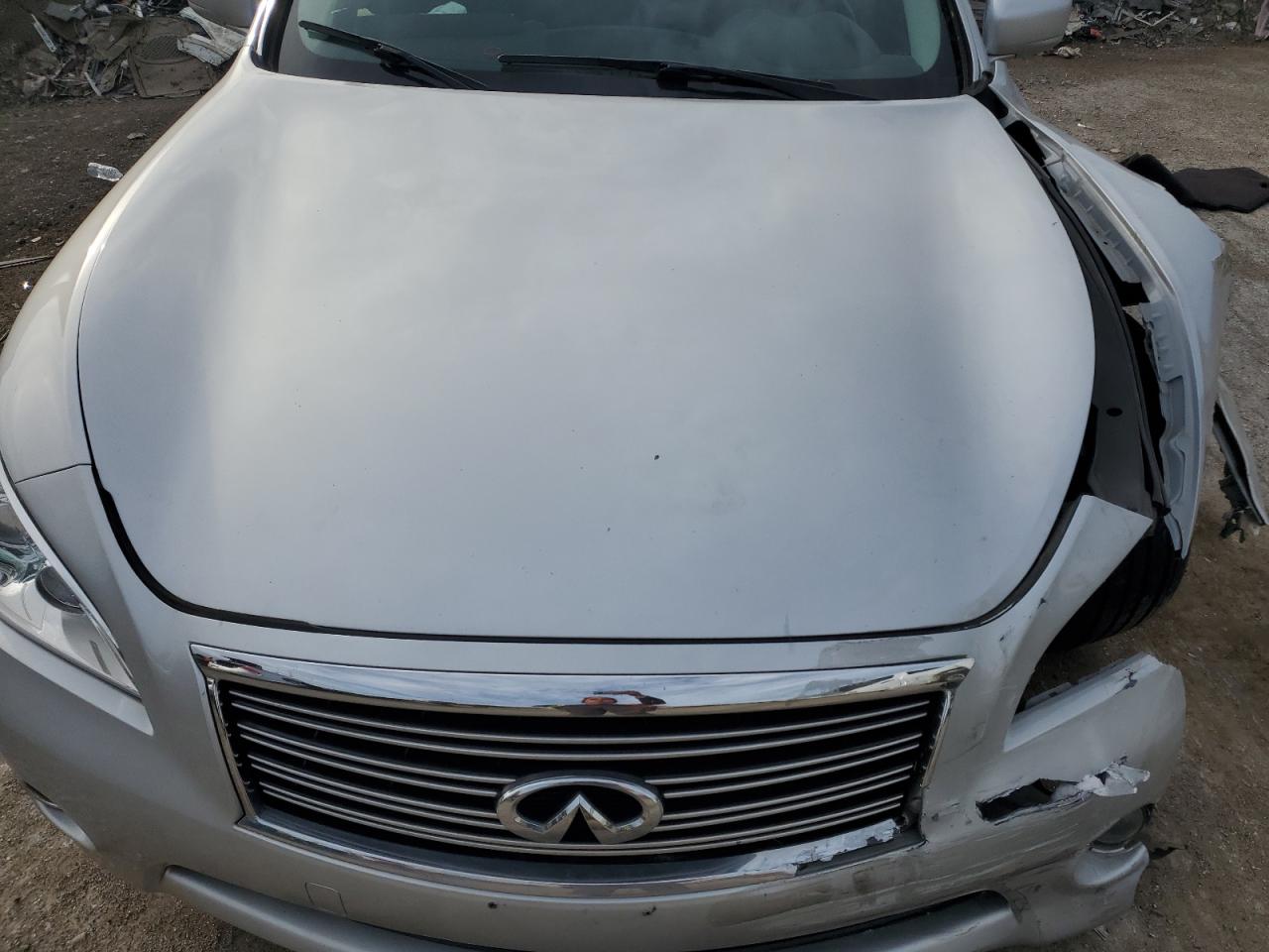 2013 Infiniti M - Image 12