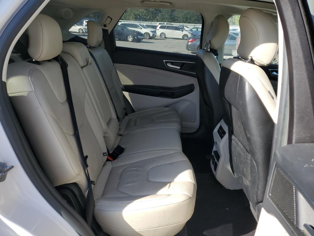 2016 Ford Edge - Image 11