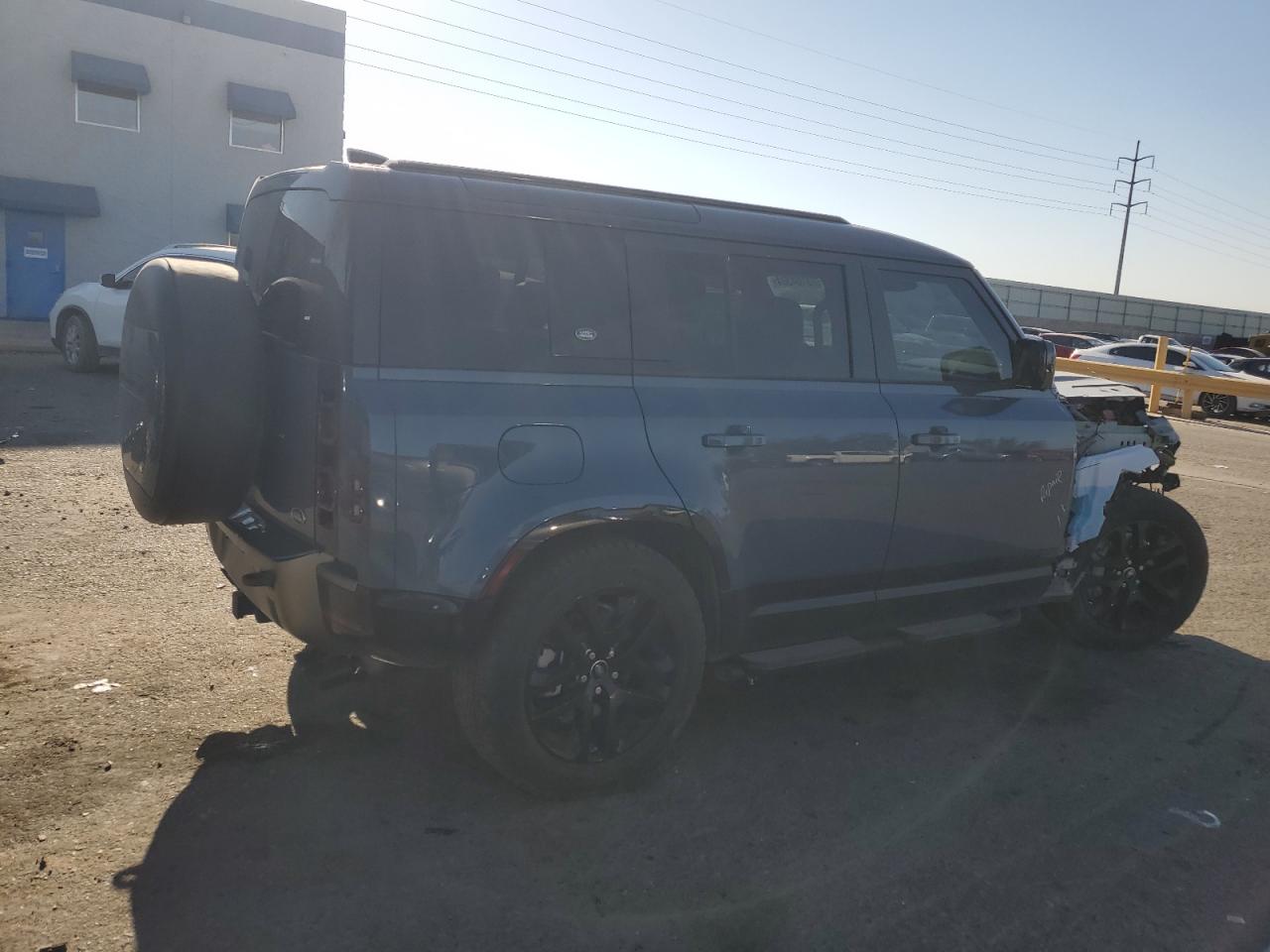 2021 Land Rover Defender - Image 3