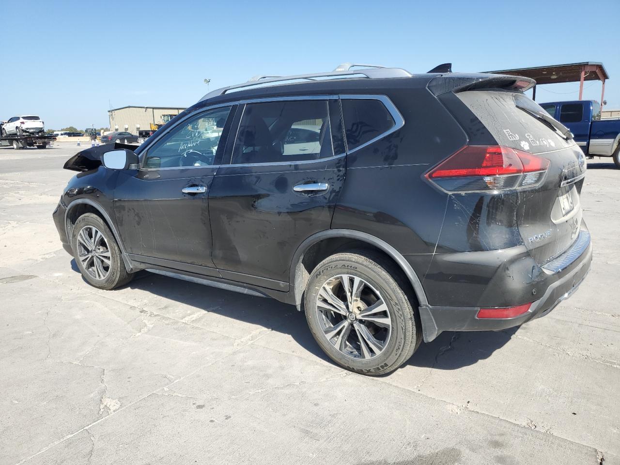 2020 Nissan Rogue - Image 2
