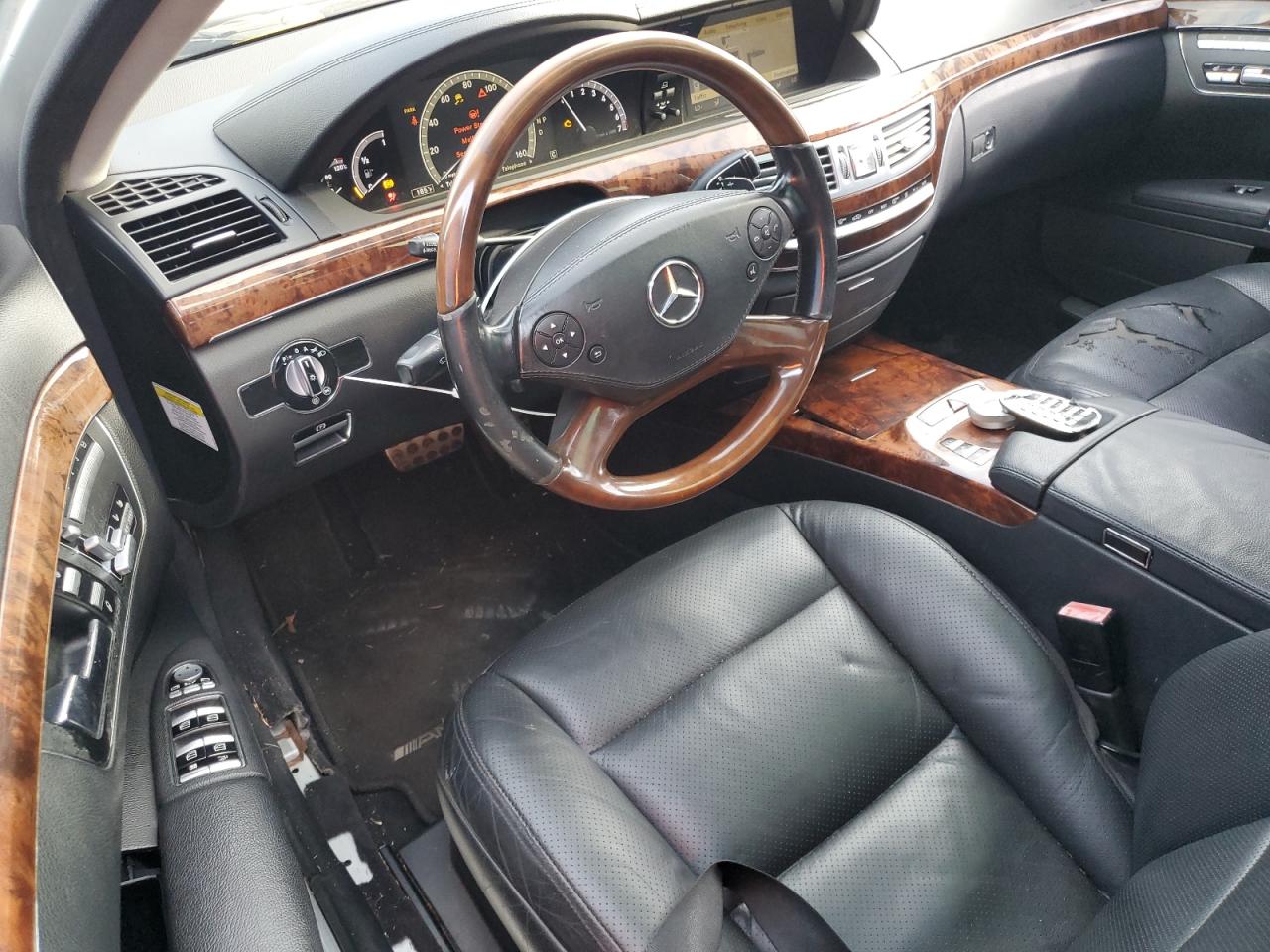 WDDNG7BB4AA287952 2010 Mercedes-Benz S 550