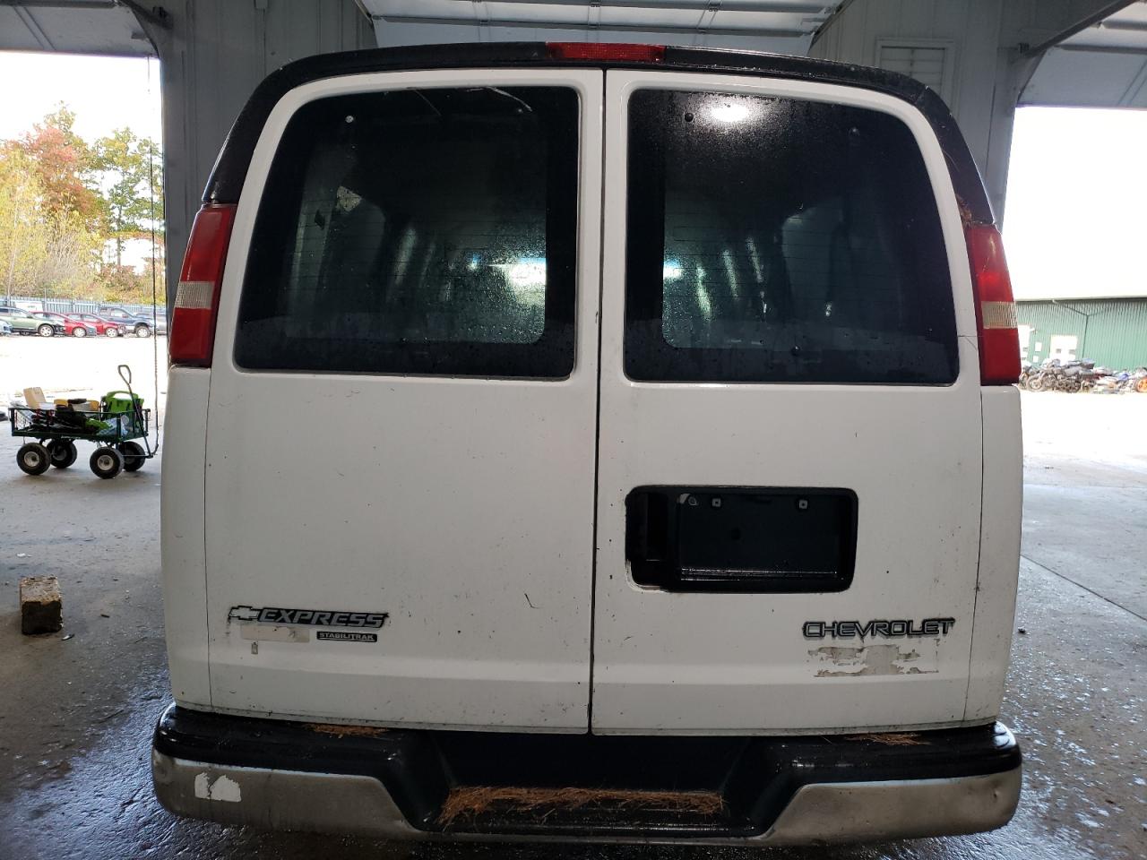 1GAHG39U341239136 2004 Chevrolet Express G3500