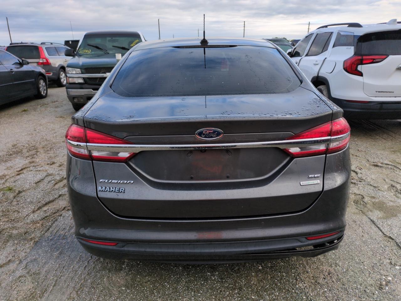 3FA6P0HD3JR183608 2018 Ford Fusion Se