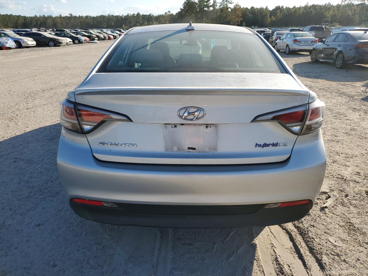 2017 Hyundai Sonata Hybrid VIN: KMHE24L31HA063140 Lot: 76956954