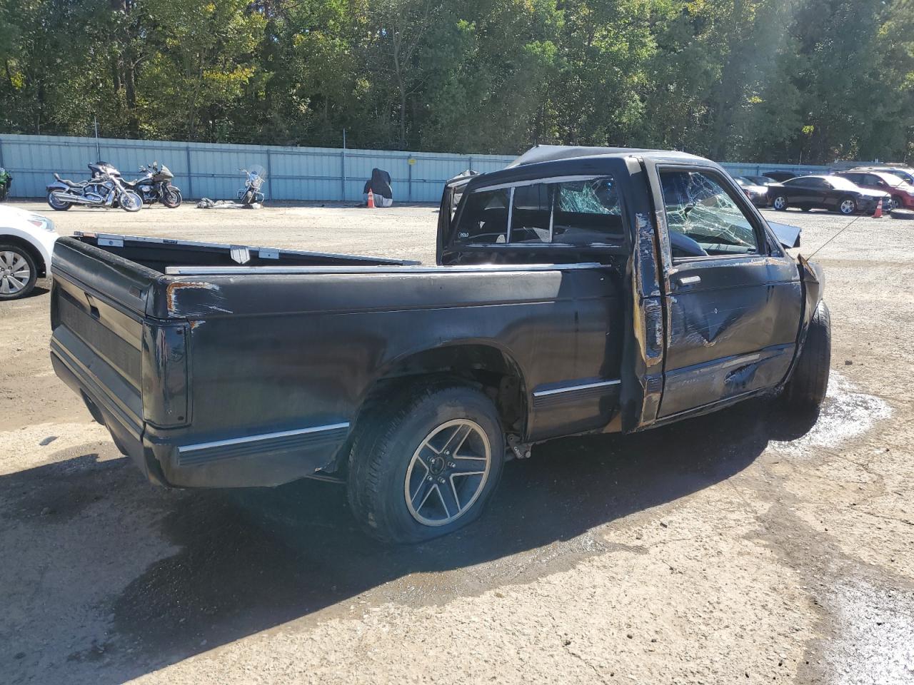 1991 Chevrolet S-10 Pickup - Image 3