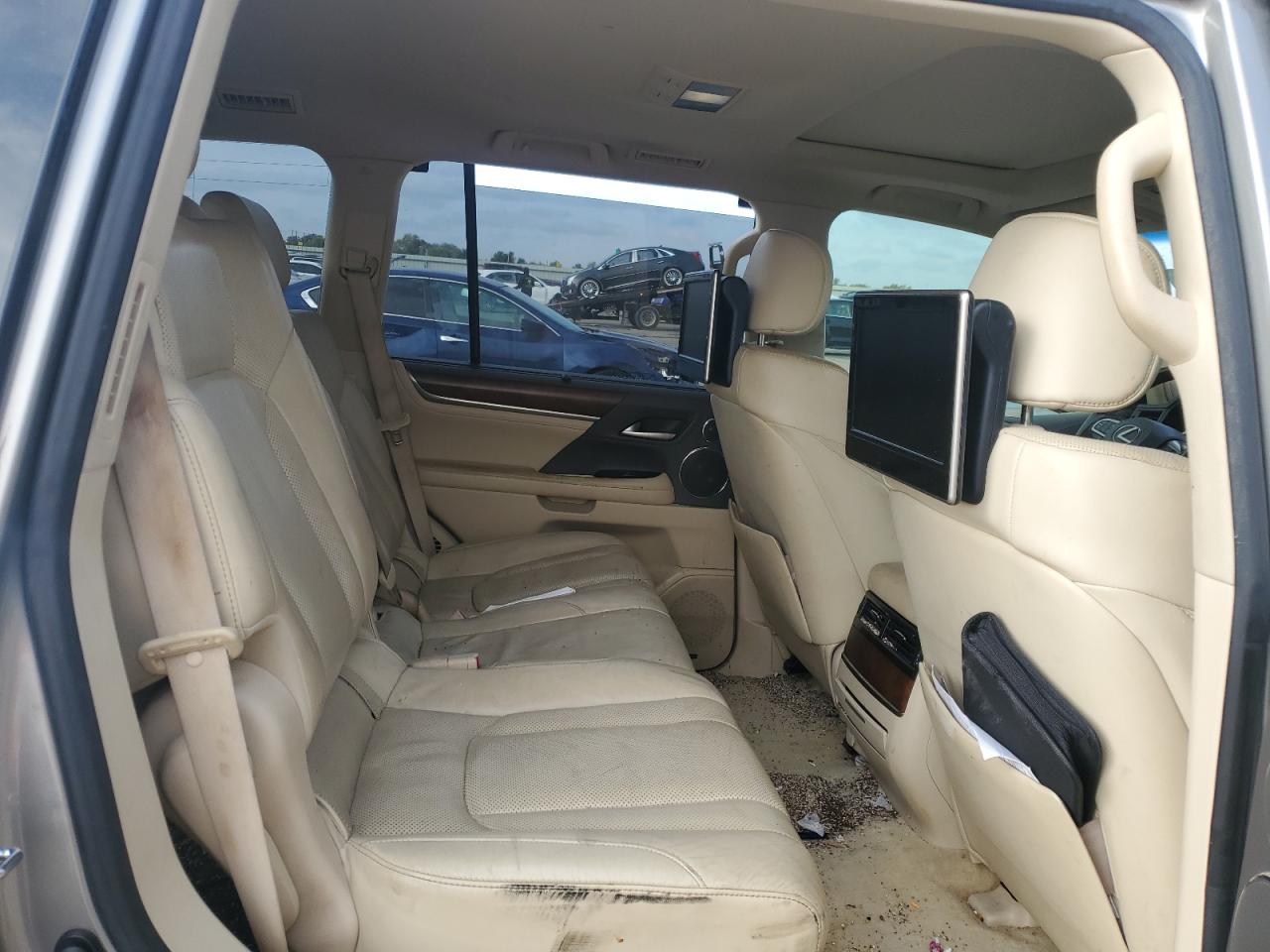 VIN JTJHY7AX7G4203967 2016 LEXUS LX570 no.11