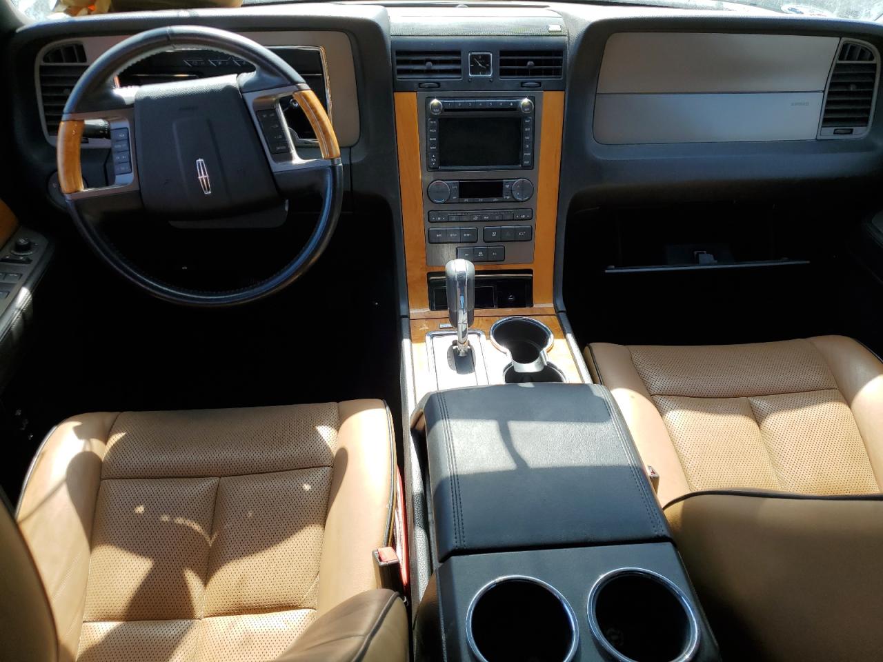 2012 Lincoln Navigator - Image 8