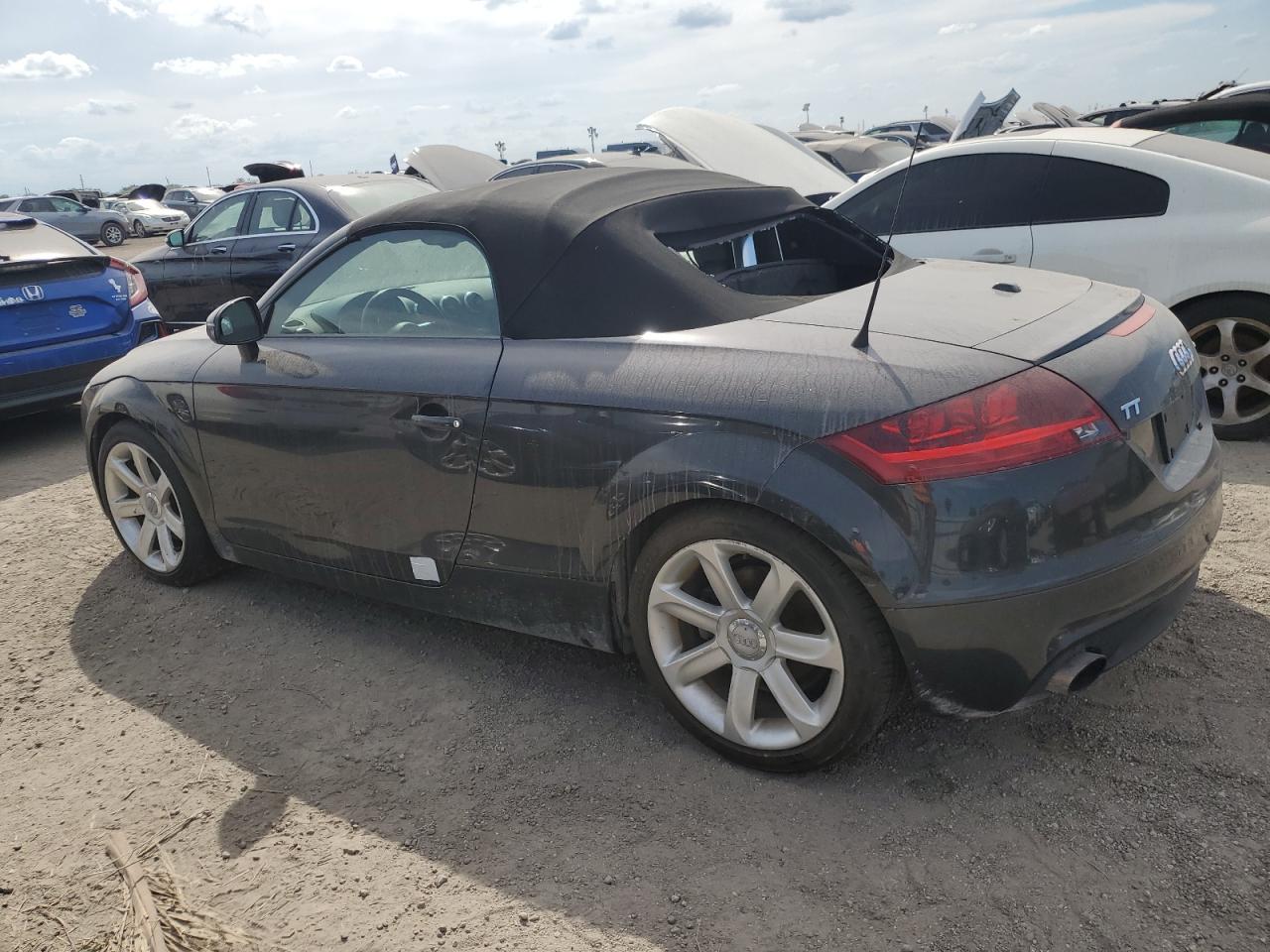 2011 Audi Tt Premium VIN: TRUSFAFK1B1017267 Lot: 74000544