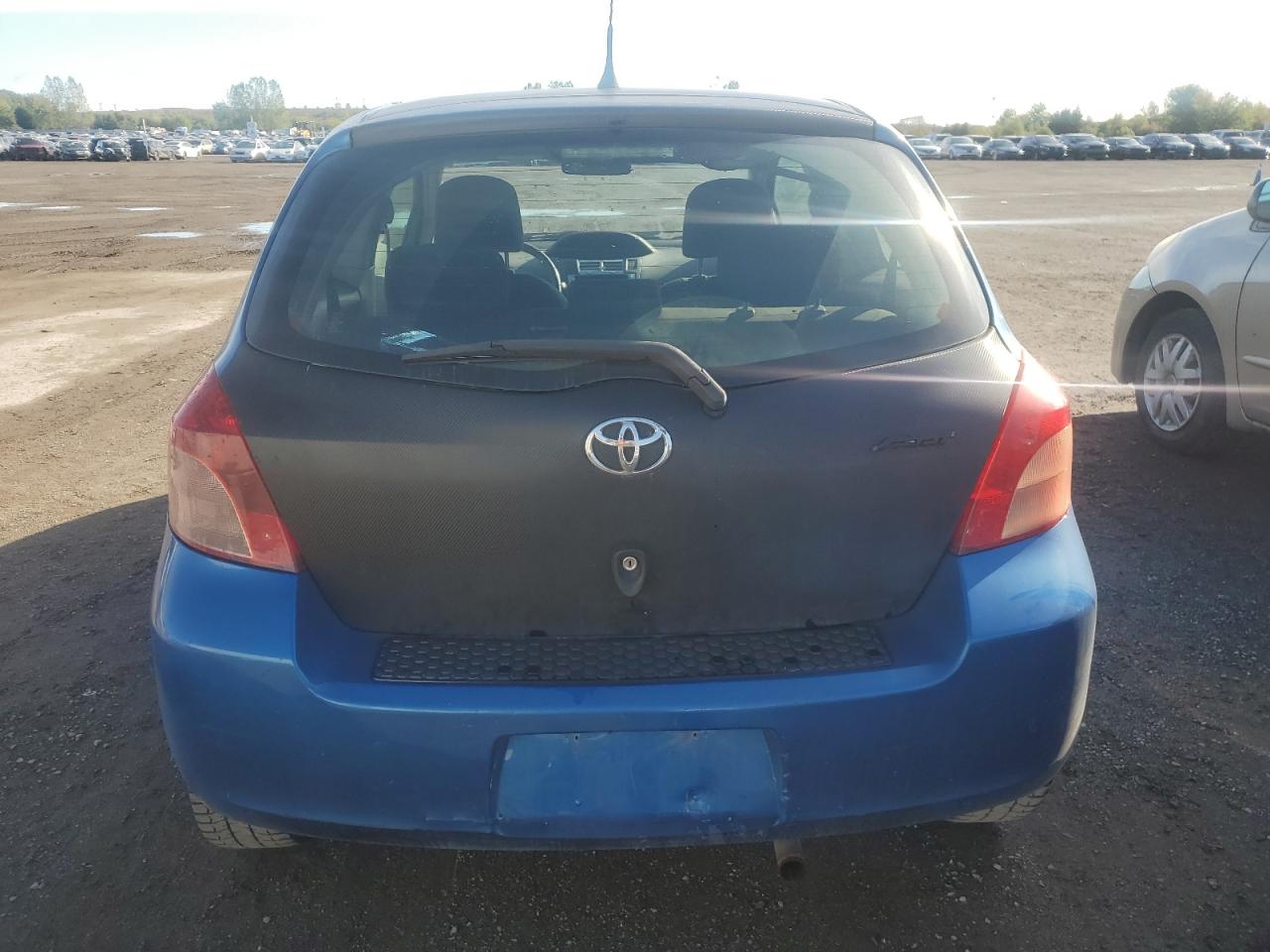 JTDJT923785198727 2008 Toyota Yaris