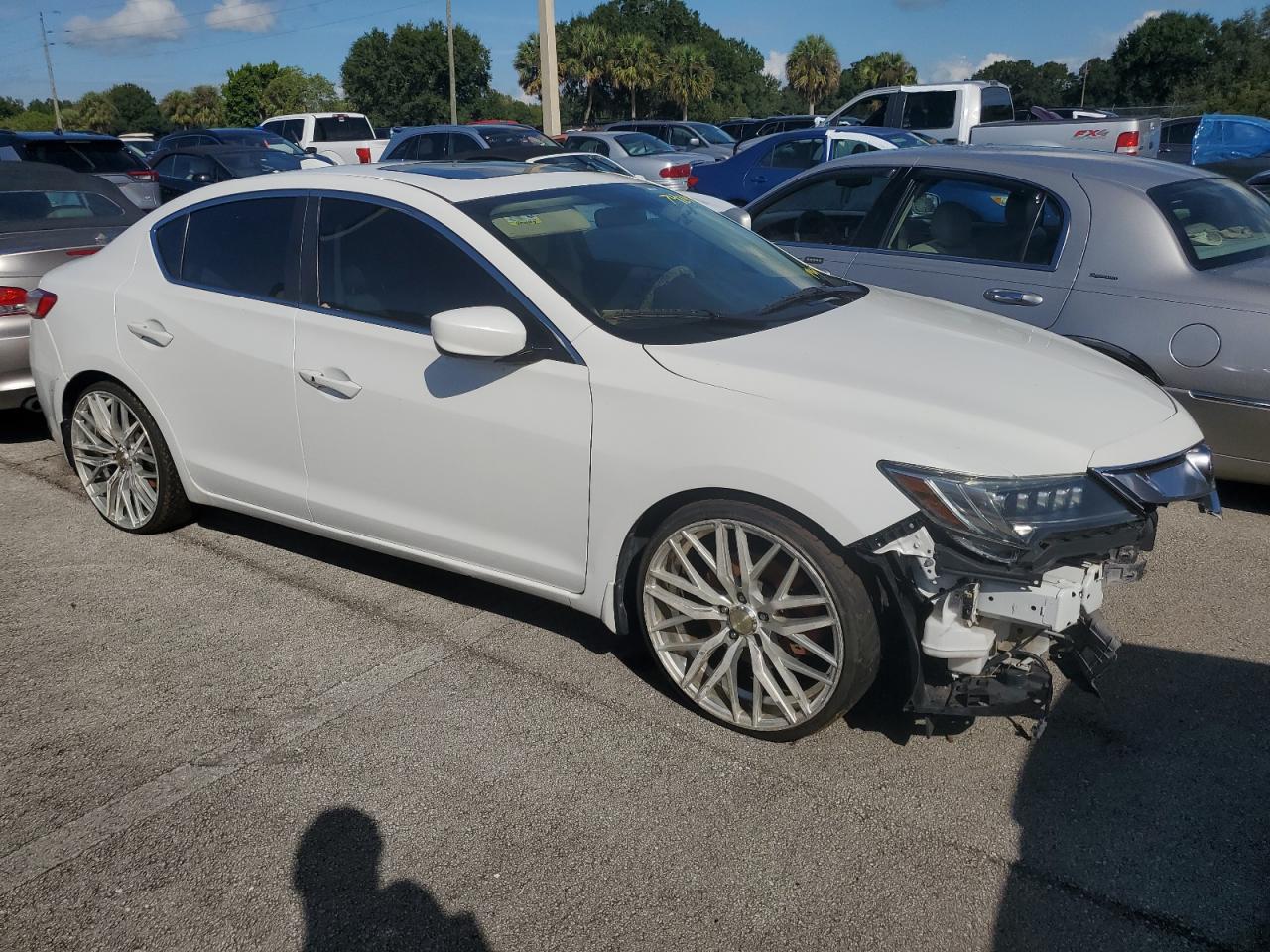 VIN 19UDE2F33HA010934 2017 ACURA ILX no.4