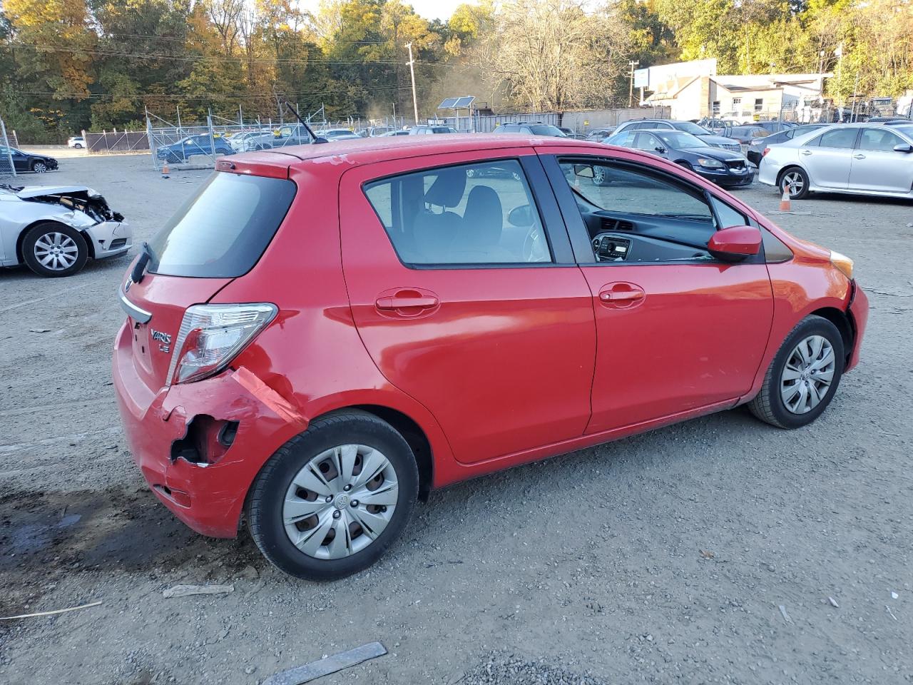 VIN JTDKTUD34DD566656 2013 TOYOTA YARIS no.3