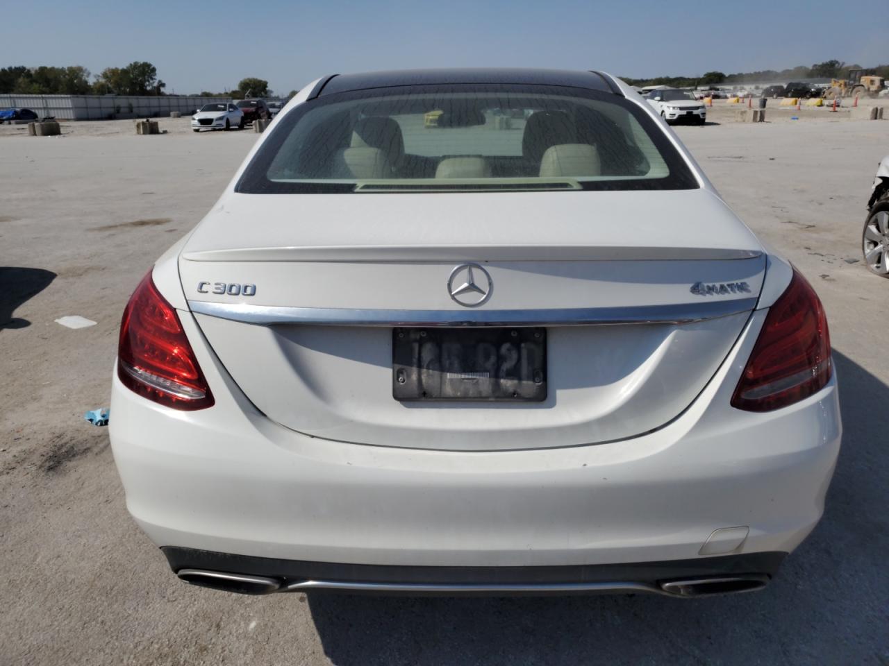 2016 Mercedes-Benz C 300 4Matic VIN: 55SWF4KB8GU152133 Lot: 75030704