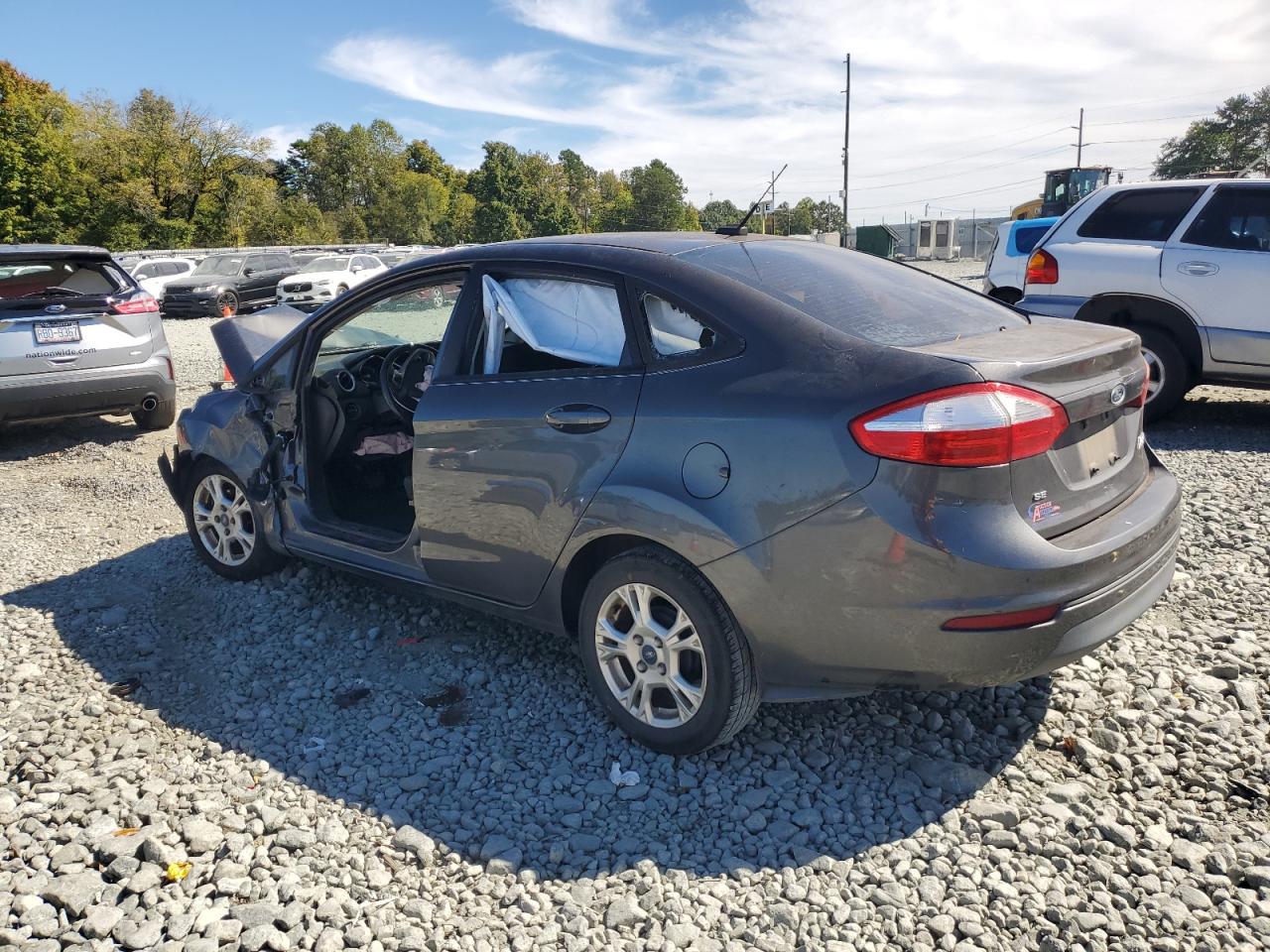2016 Ford Fiesta - Image 2