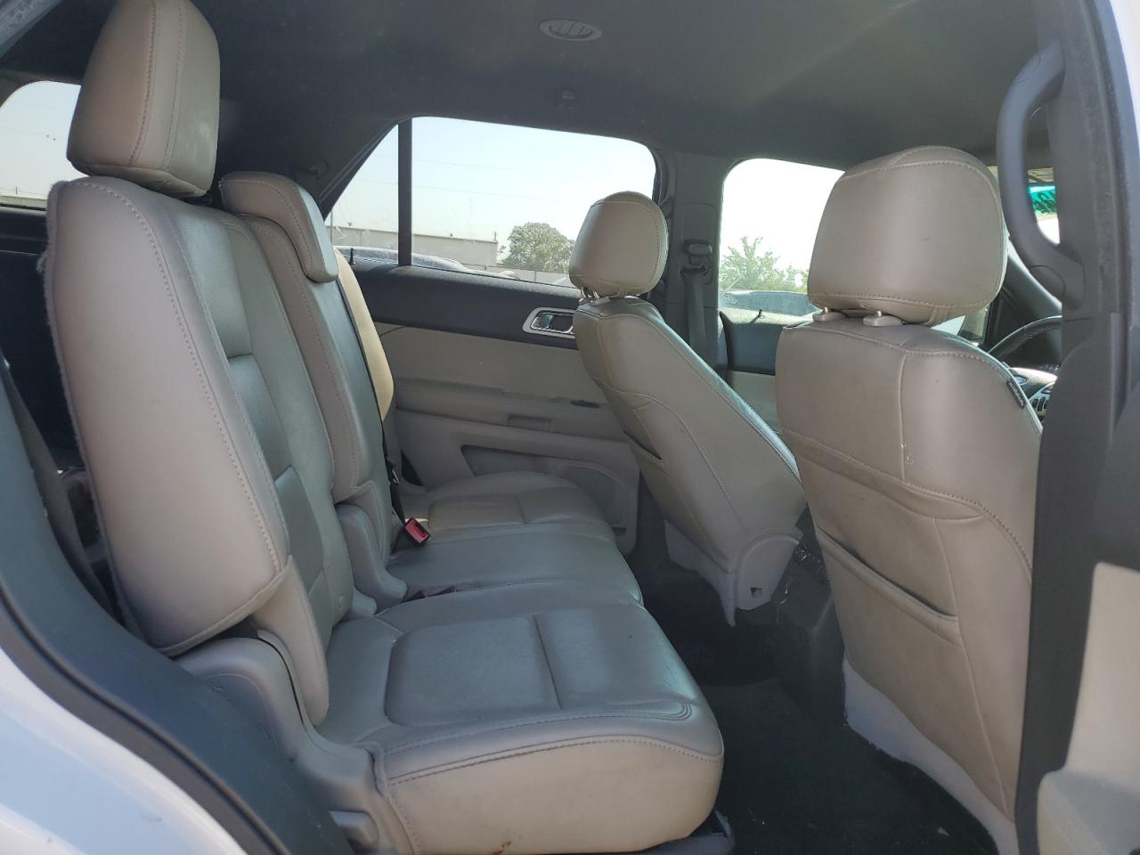 2013 Ford Explorer - Image 11