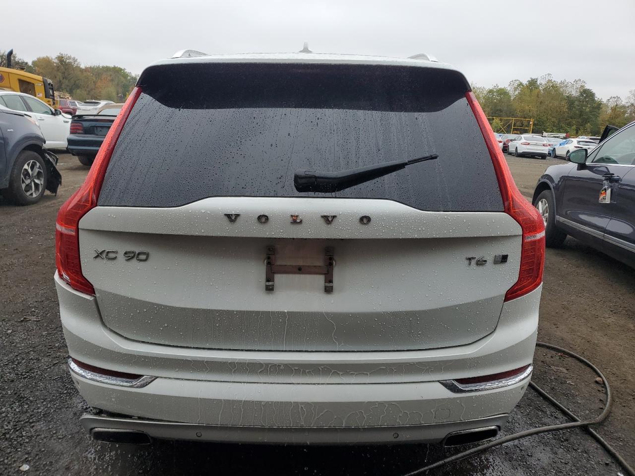 2017 Volvo Xc90 T6 VIN: YV4A22PL8H1166571 Lot: 75681864