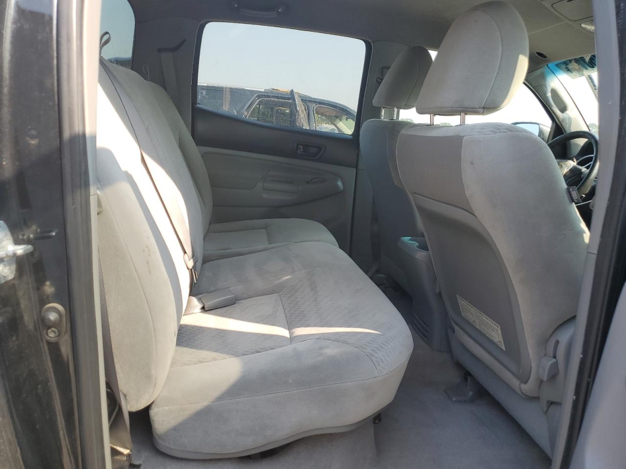2009 Toyota Tacoma - Image 10