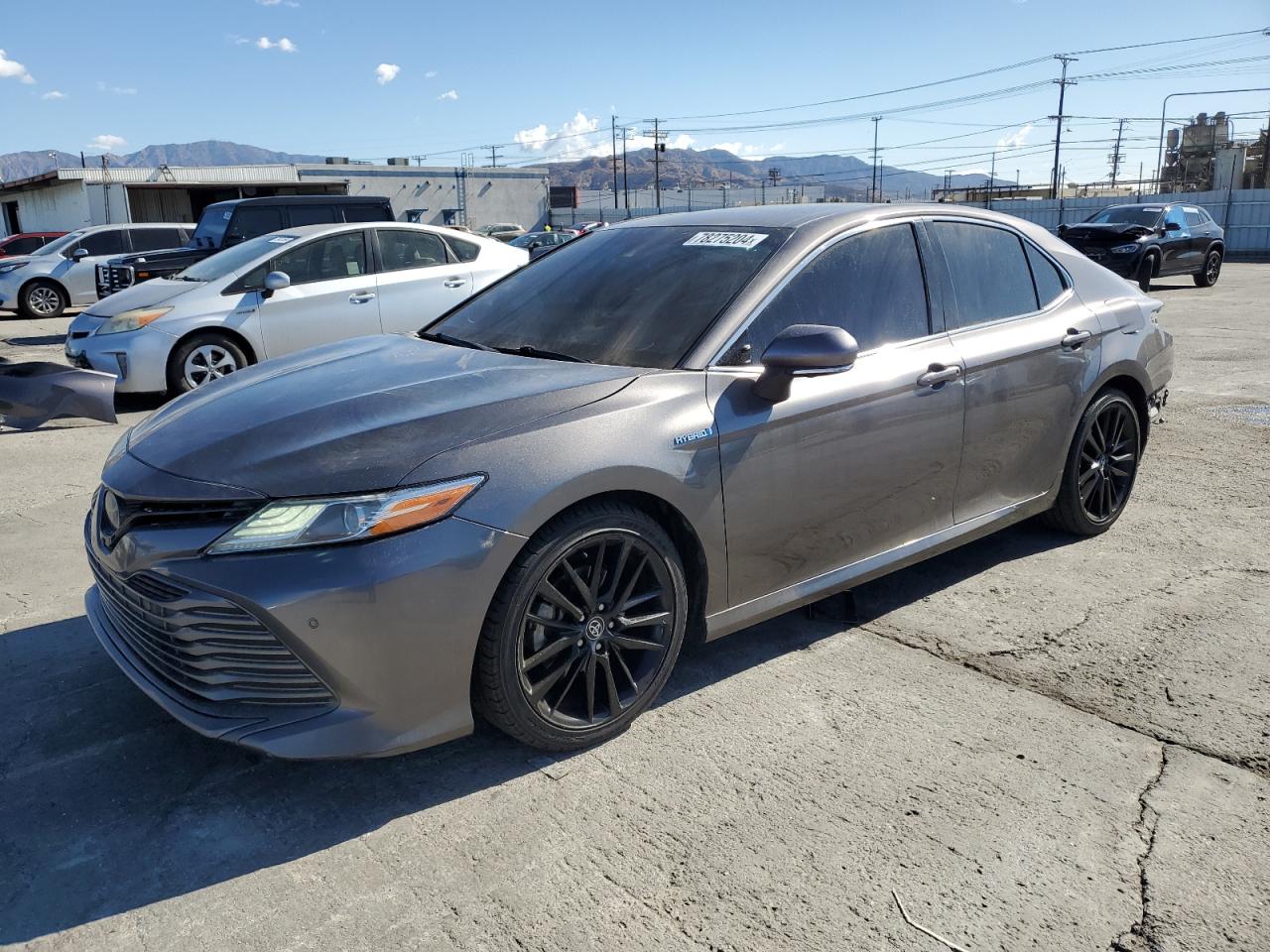 VIN 4T1B21HK4JU506208 2018 TOYOTA CAMRY no.1