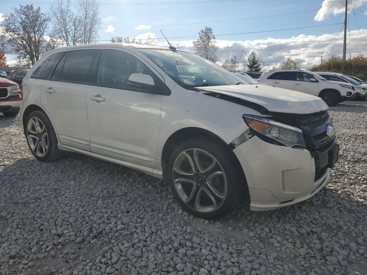 VIN 2FMDK4AK2DBA15649 2013 FORD EDGE no.4