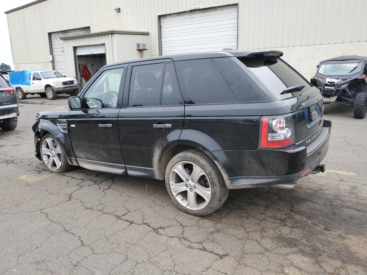 2011 Land Rover Range Rover - Image 2