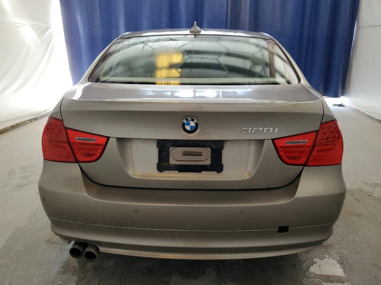 WBAPH7G51ANM54115 2010 BMW 328 I