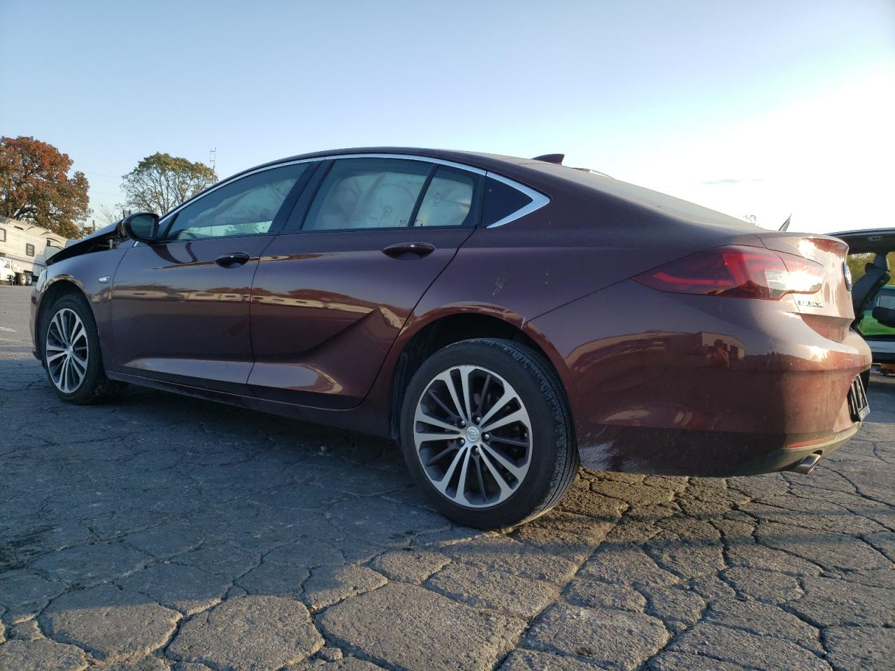 2018 Buick Regal - Image 2