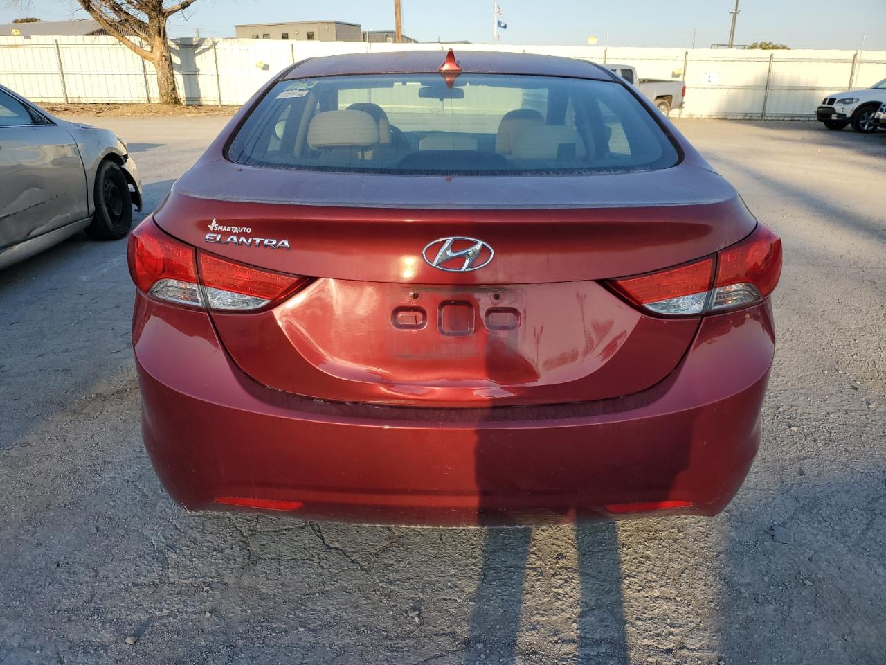 2013 Hyundai Elantra Gls VIN: 5NPDH4AE4DH323780 Lot: 76800134