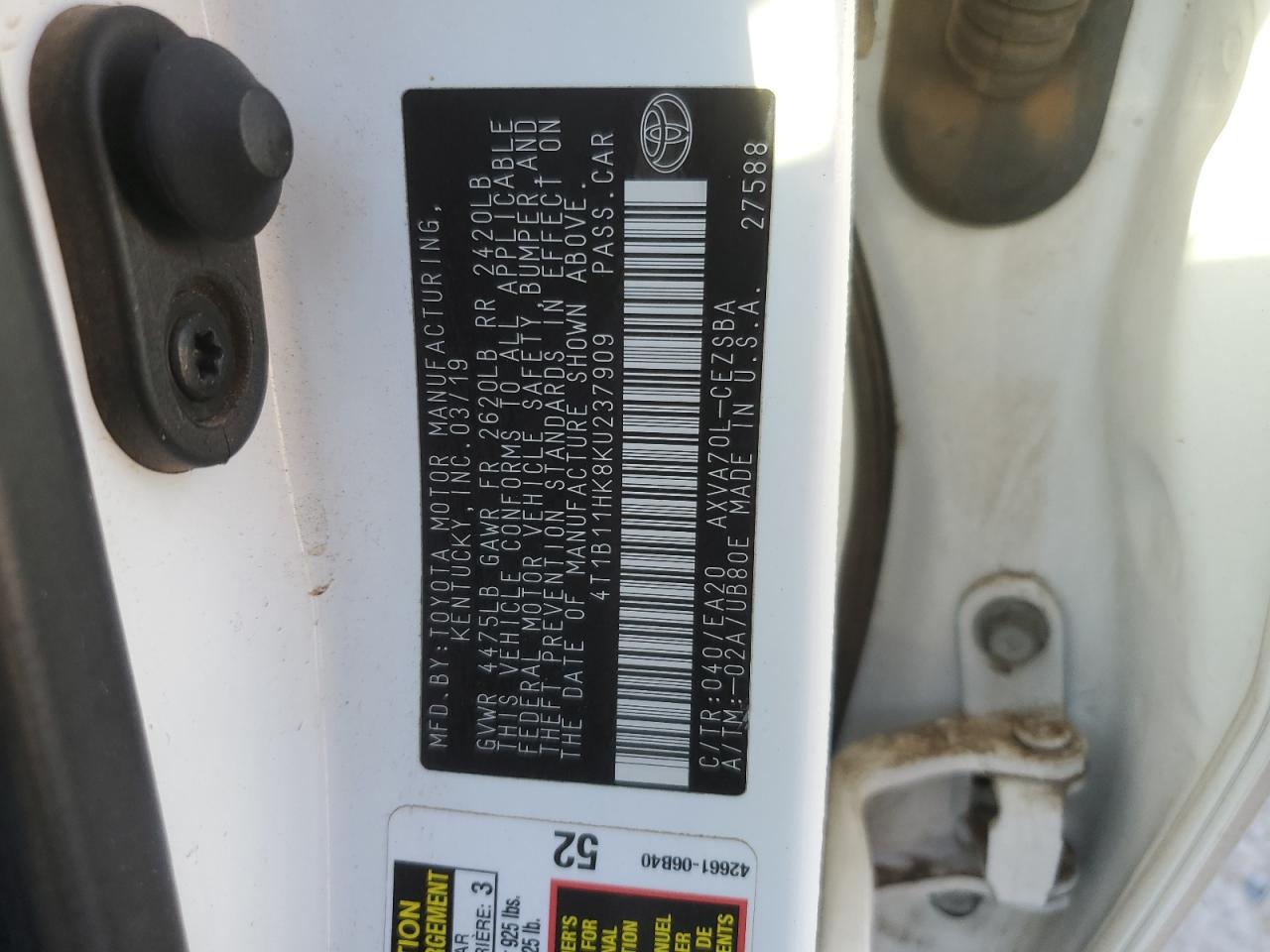 2019 Toyota Camry - Image 14