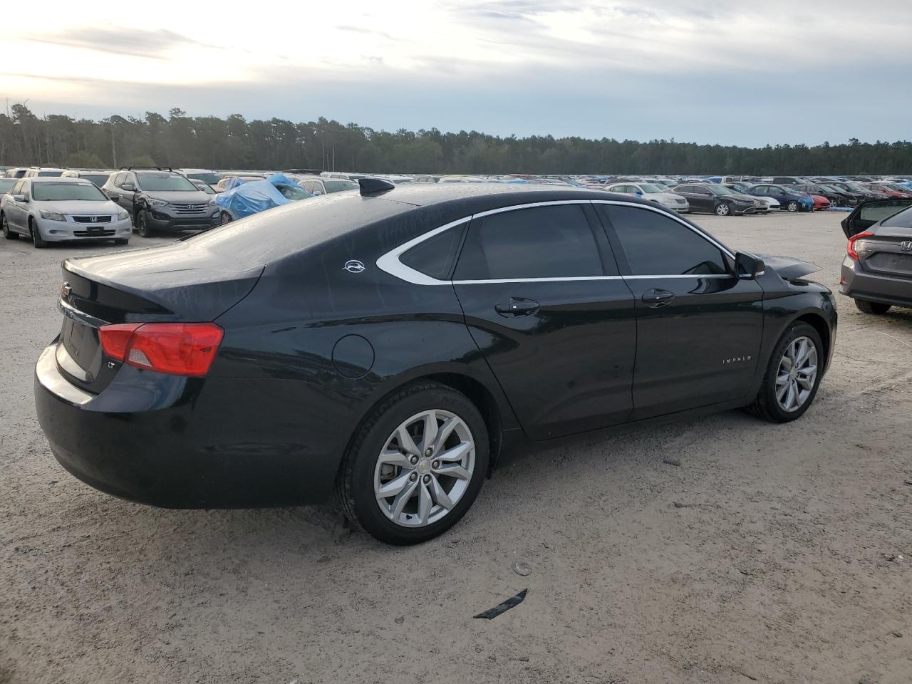 VIN 1G11Z5S39KU137635 2019 CHEVROLET IMPALA no.3