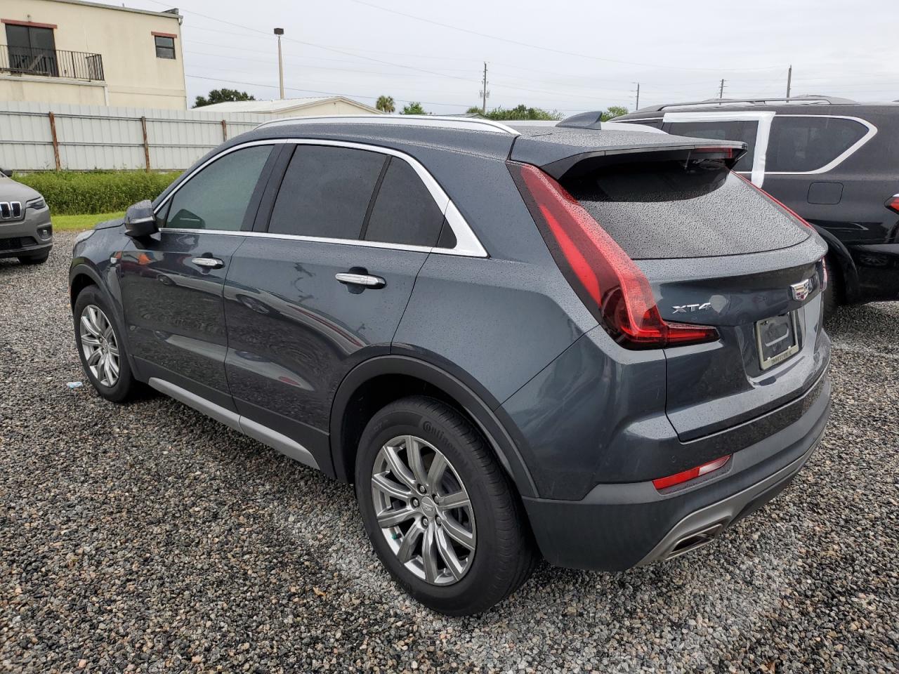 2021 Cadillac XT4 - Image 2