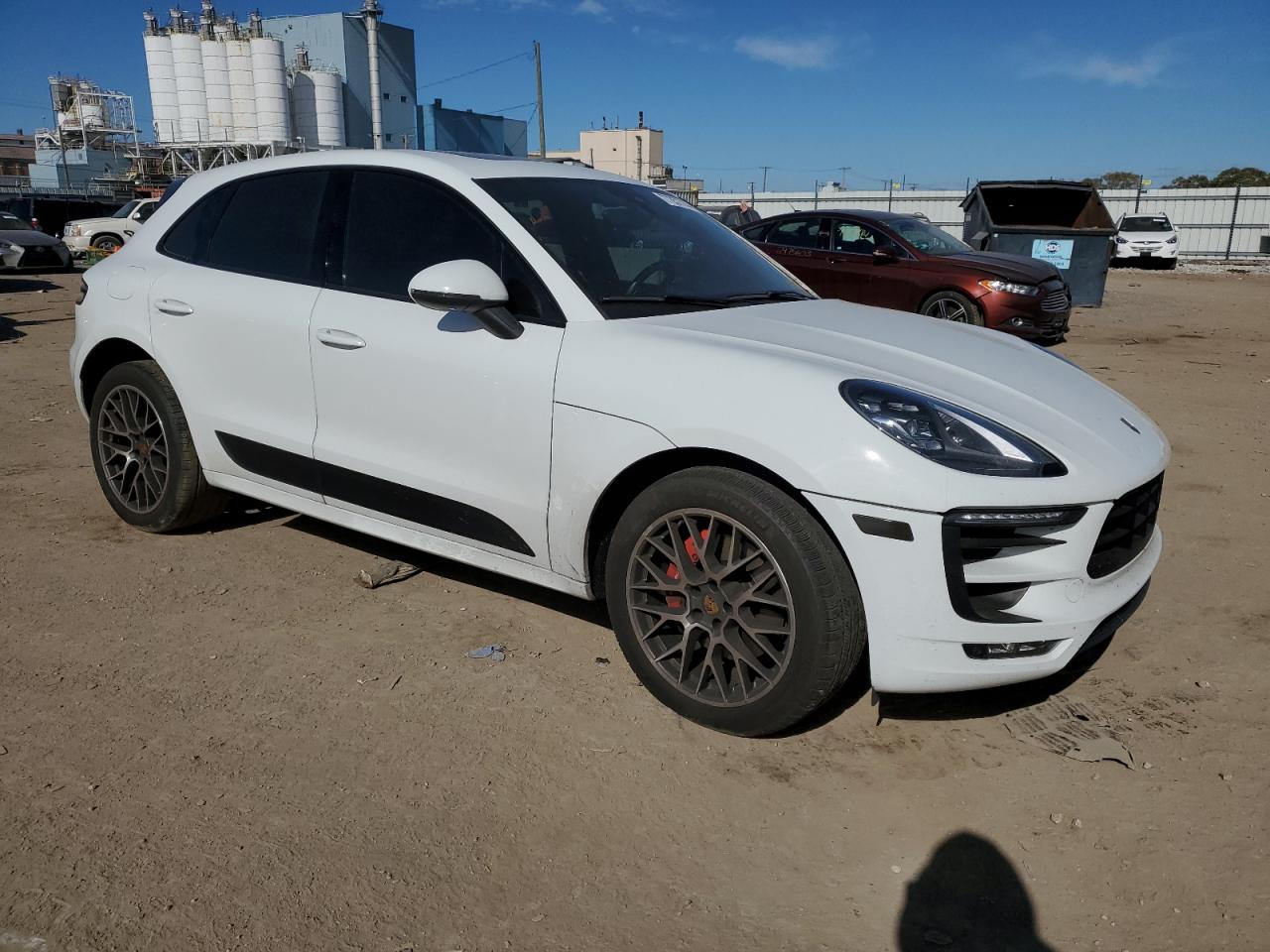 2017 Porsche Macan - Image 4