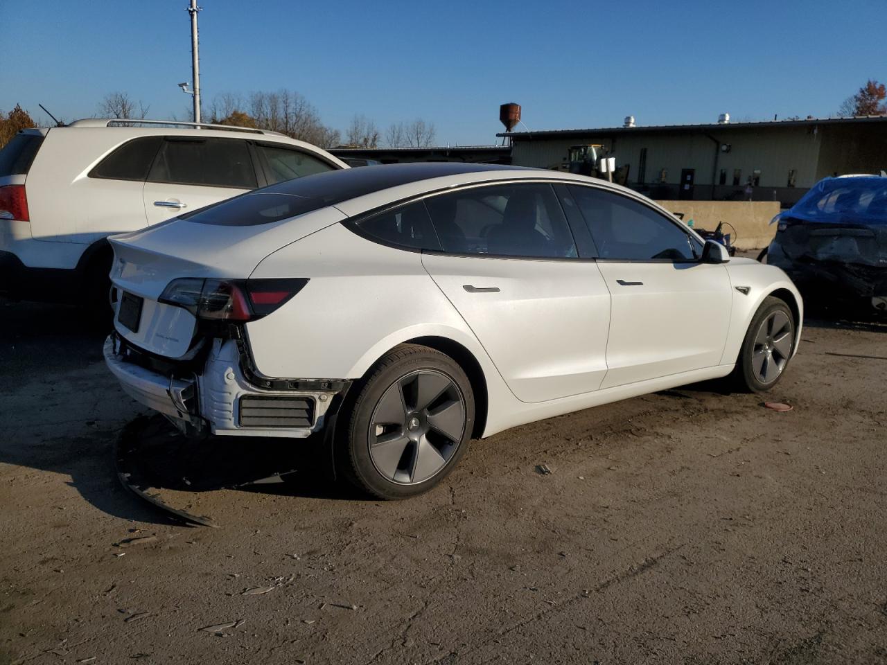 VIN 5YJ3E1EBXNF228577 2022 TESLA MODEL 3 no.3