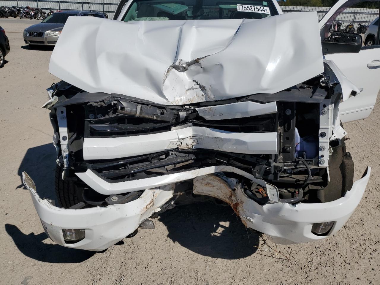 2017 Chevrolet Silverado - Image 13