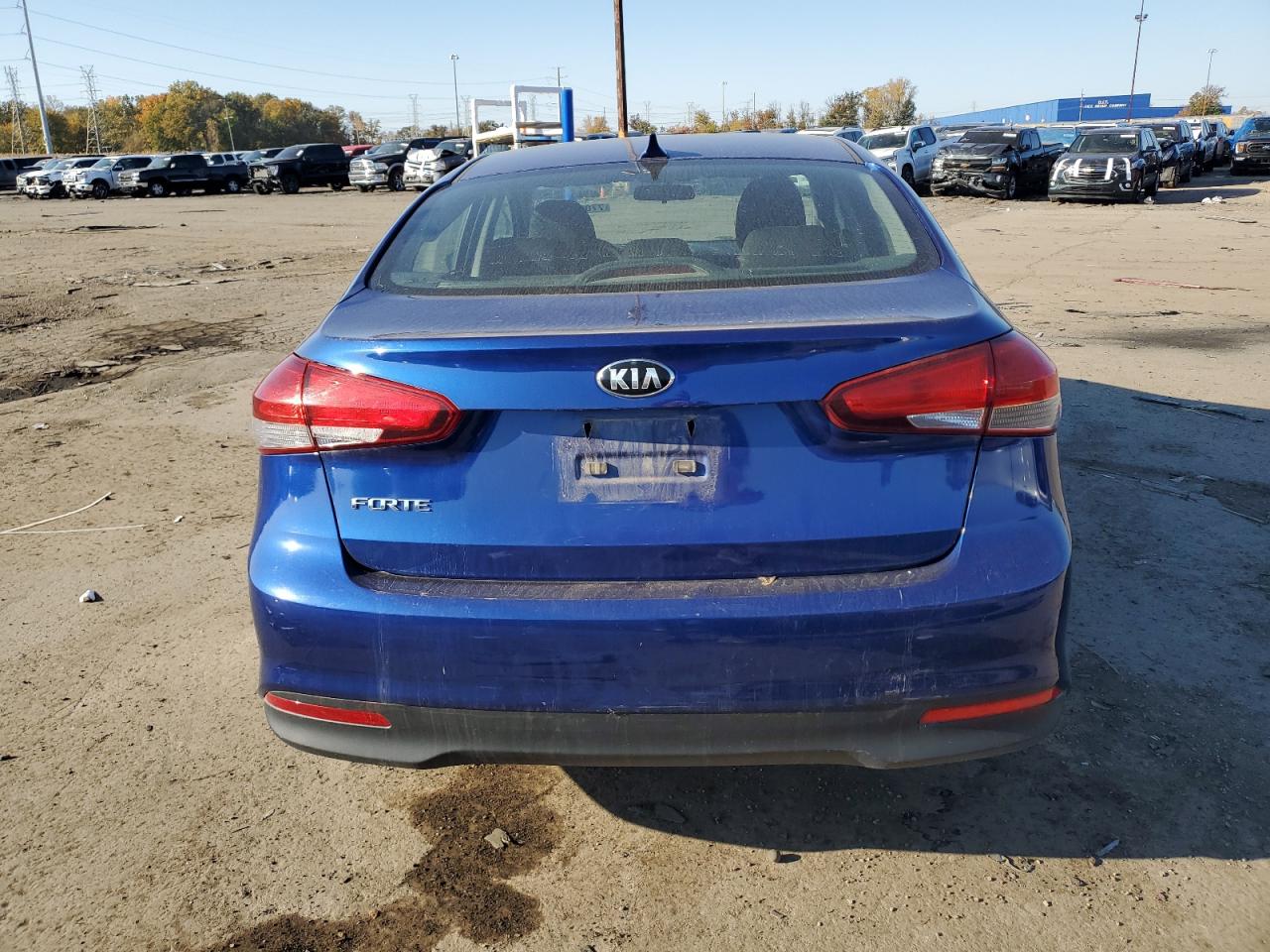 2017 Kia Forte Lx VIN: 3KPFK4A7XHE092082 Lot: 77057794