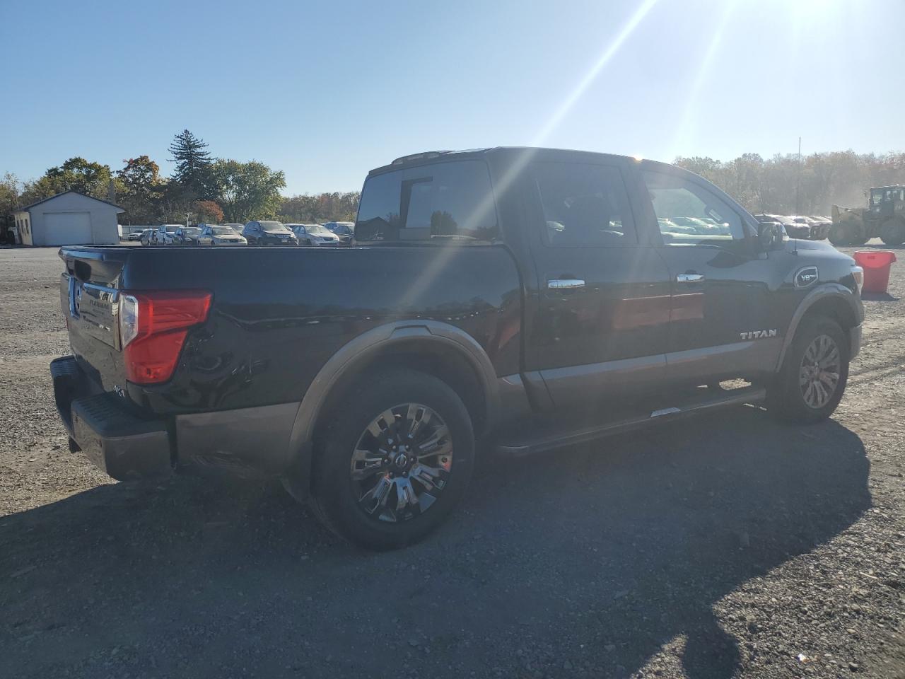 2017 Nissan Titan - Image 3