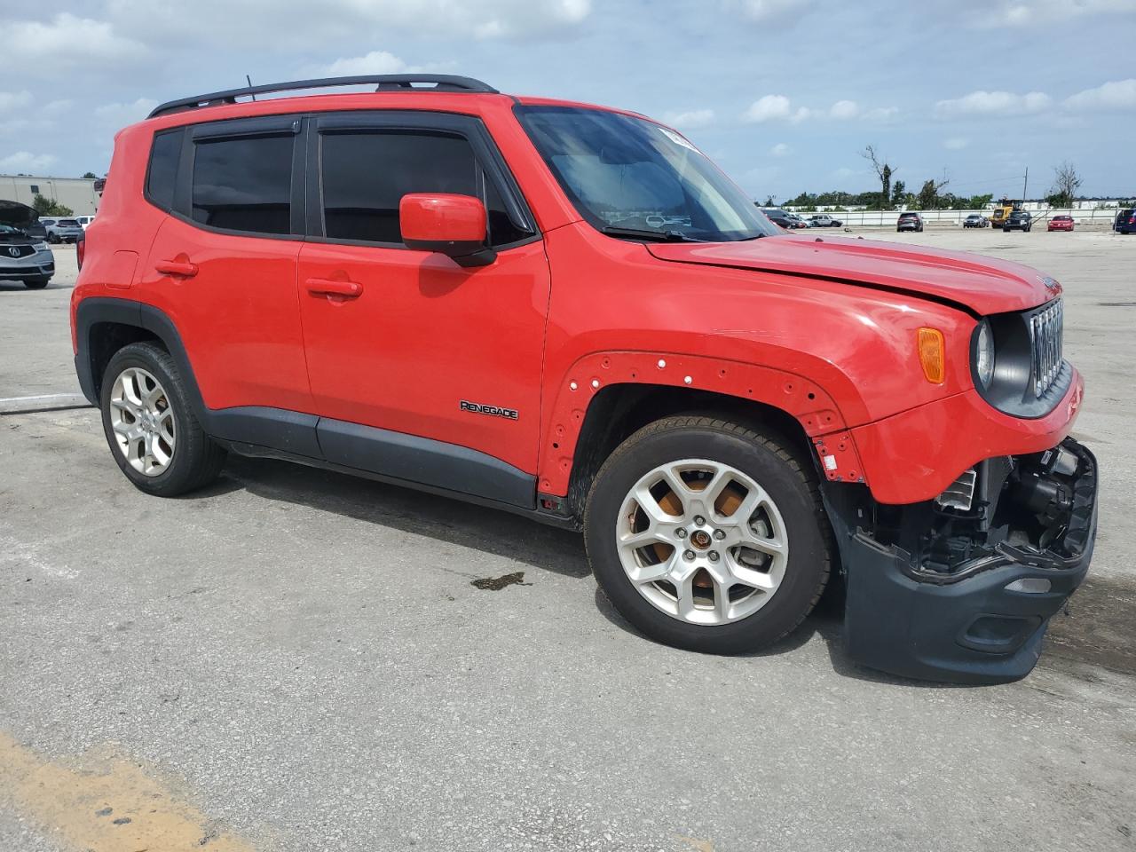 VIN ZACCJABB3JPH17325 2018 JEEP RENEGADE no.4