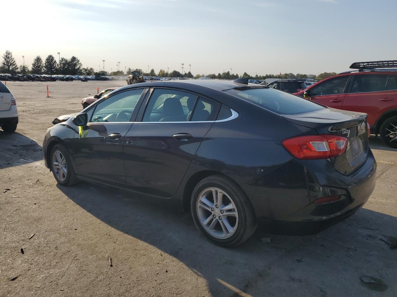 2016 Chevrolet Cruze - Image 2