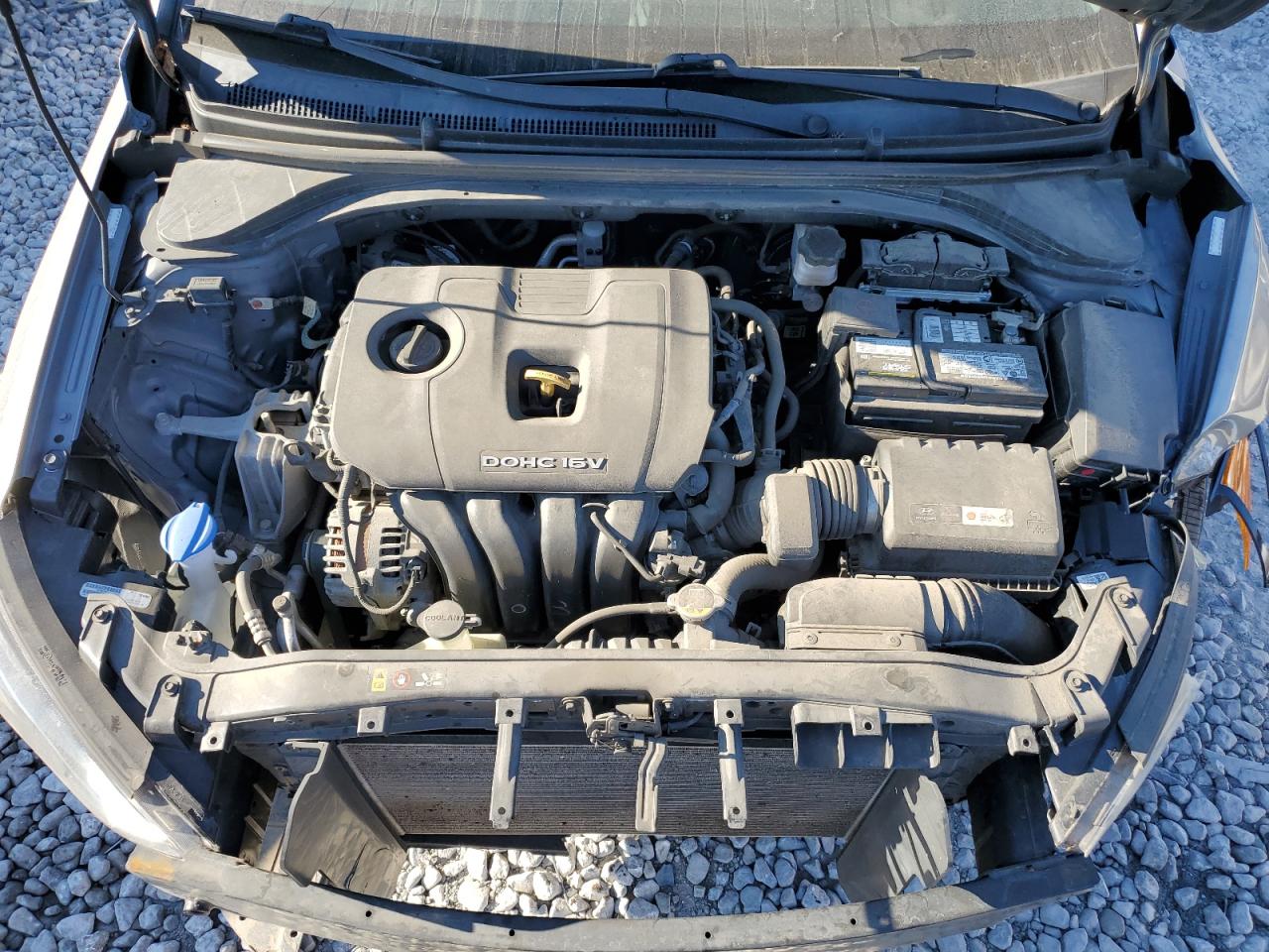 2018 Hyundai Elantra - Image 11
