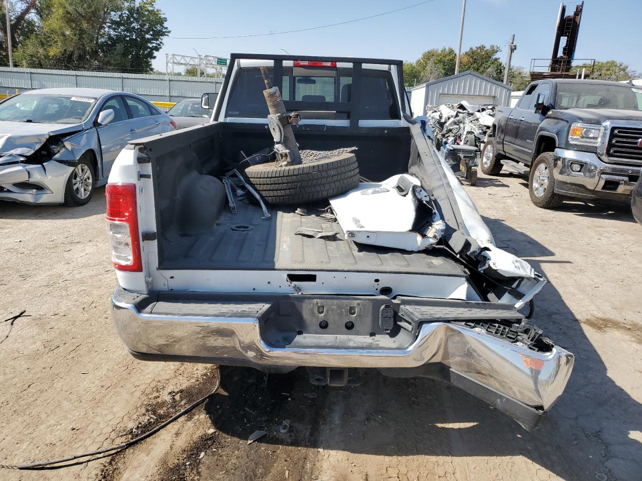 2022 RAM 3500 - Image 6