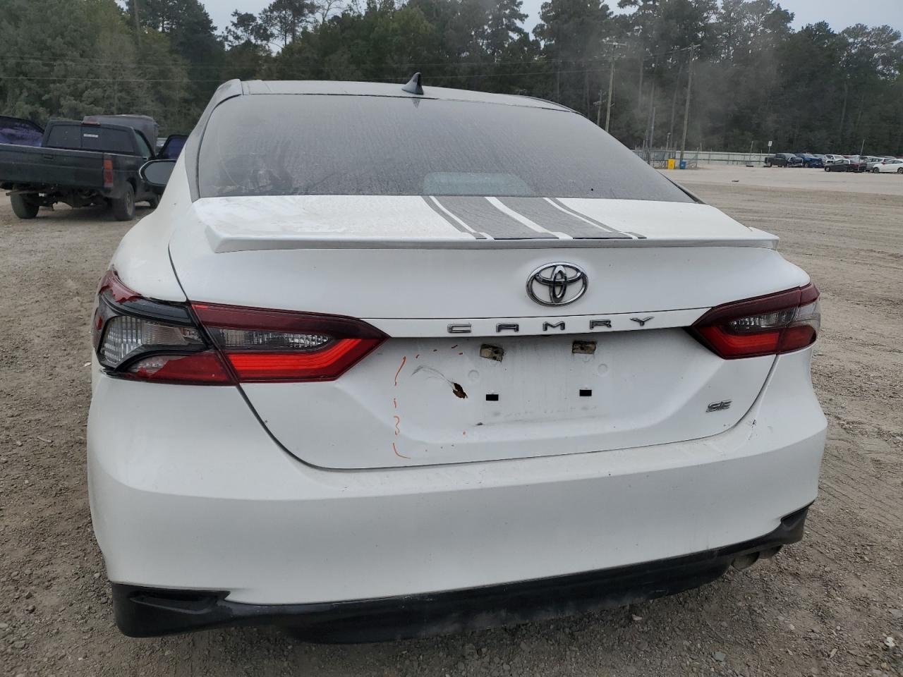2022 Toyota Camry - Image 6