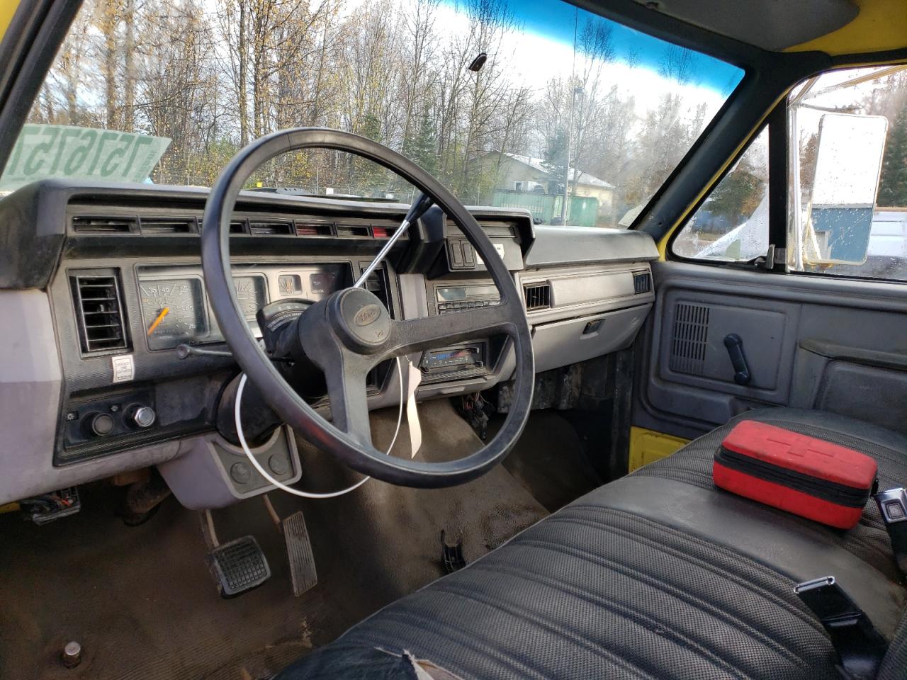 1FDNF70J0WVA01940 1998 Ford F700