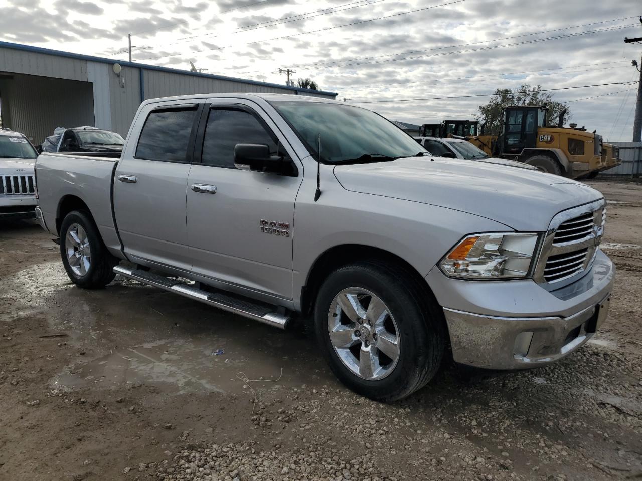 2016 RAM 1500 - Image 4
