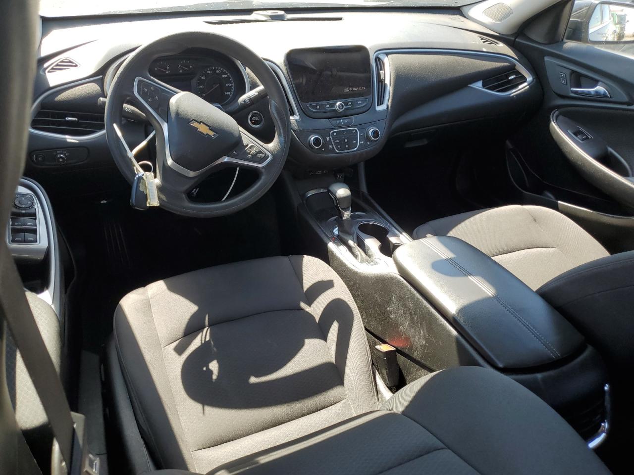 2022 Chevrolet Malibu - Image 8