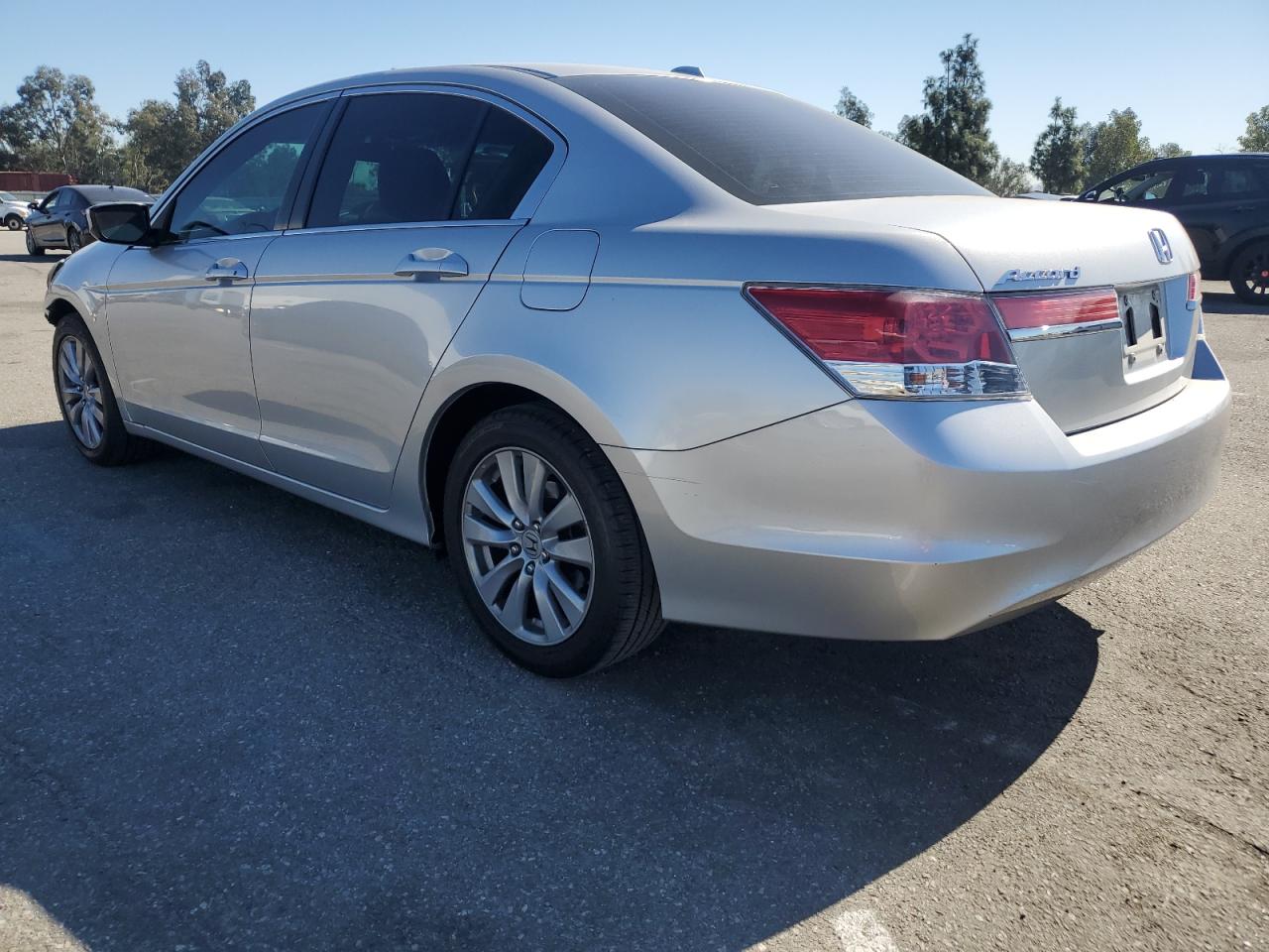 2011 Honda Accord - Image 2
