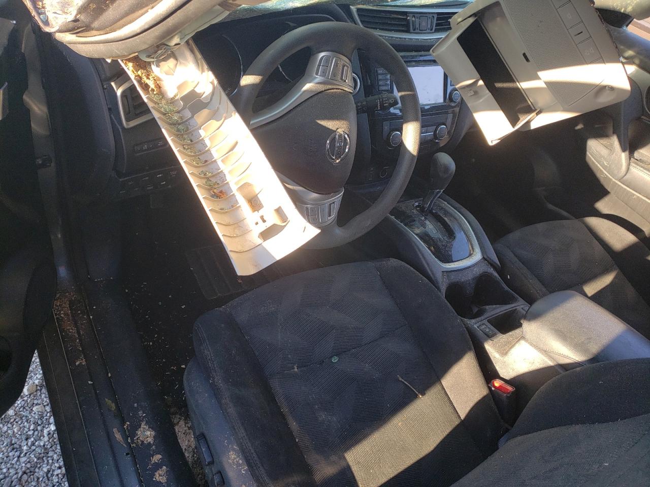 2015 Nissan Rogue - Image 8