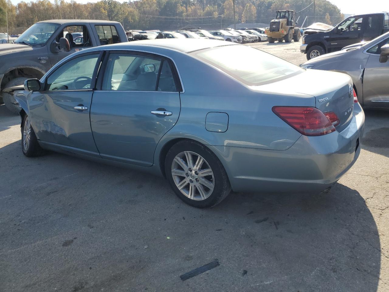 2008 Toyota Avalon - Image 2