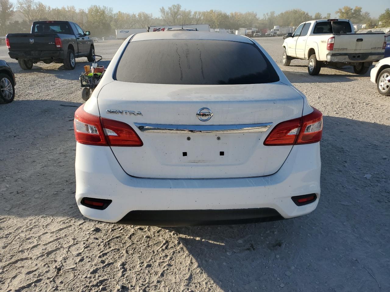 2016 Nissan Sentra S VIN: 3N1AB7AP7GY218507 Lot: 76820904