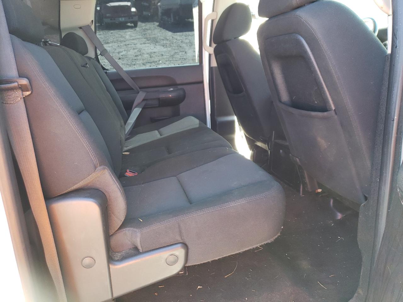 2012 Chevrolet Silverado - Image 10